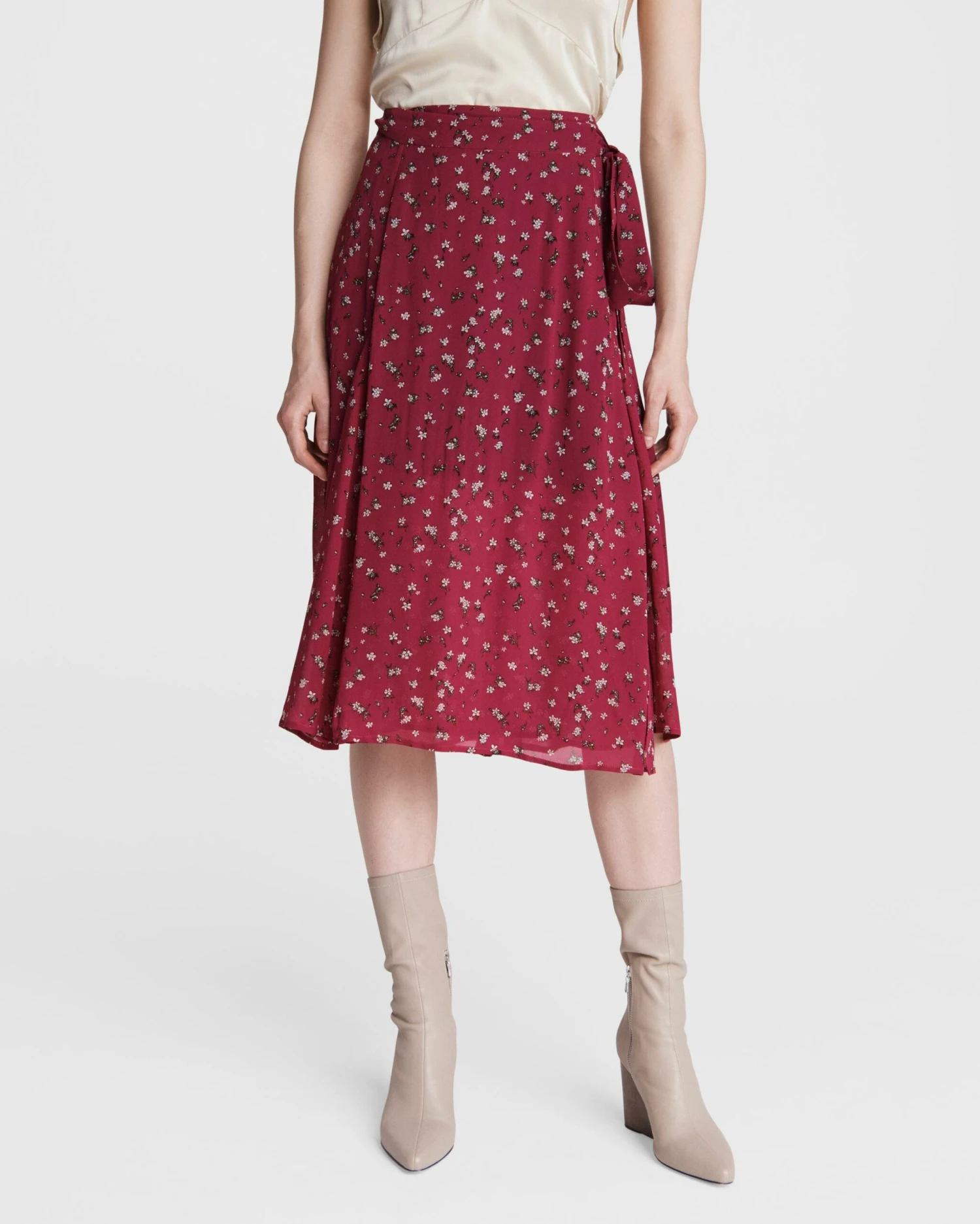 Lily-Floral-Midi-Skirt.jpg.jpg Rag & Bone Lily Floral Midi Skirt For Women Pink Floral -Rag Bone For Women Sales 2024 Lily Floral Midi Skirt.jpg scaled