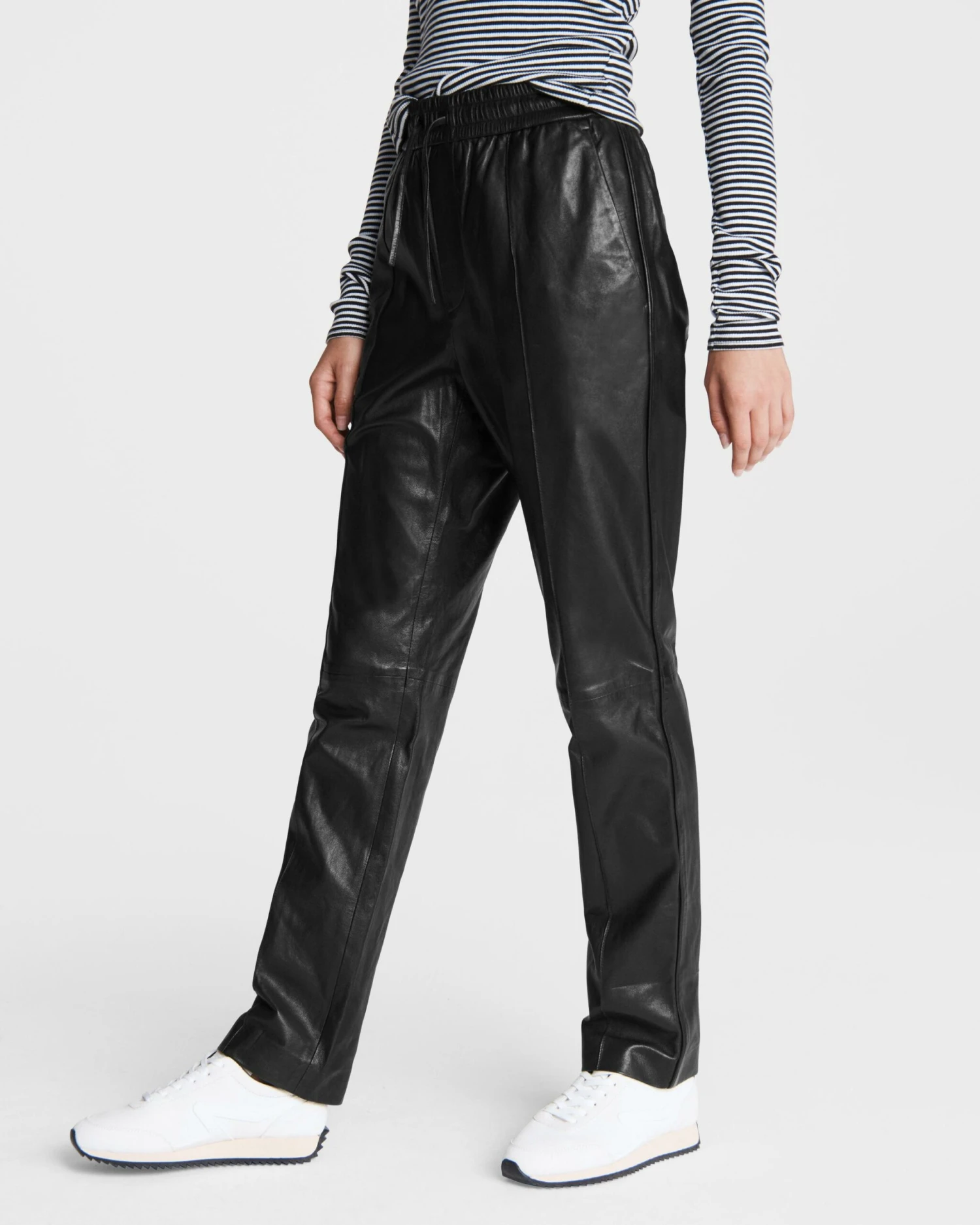 Rag & Bone Farris Leather Pant For Sale Black 1 Rag & Bone Farris Leather Pant For Sale Black